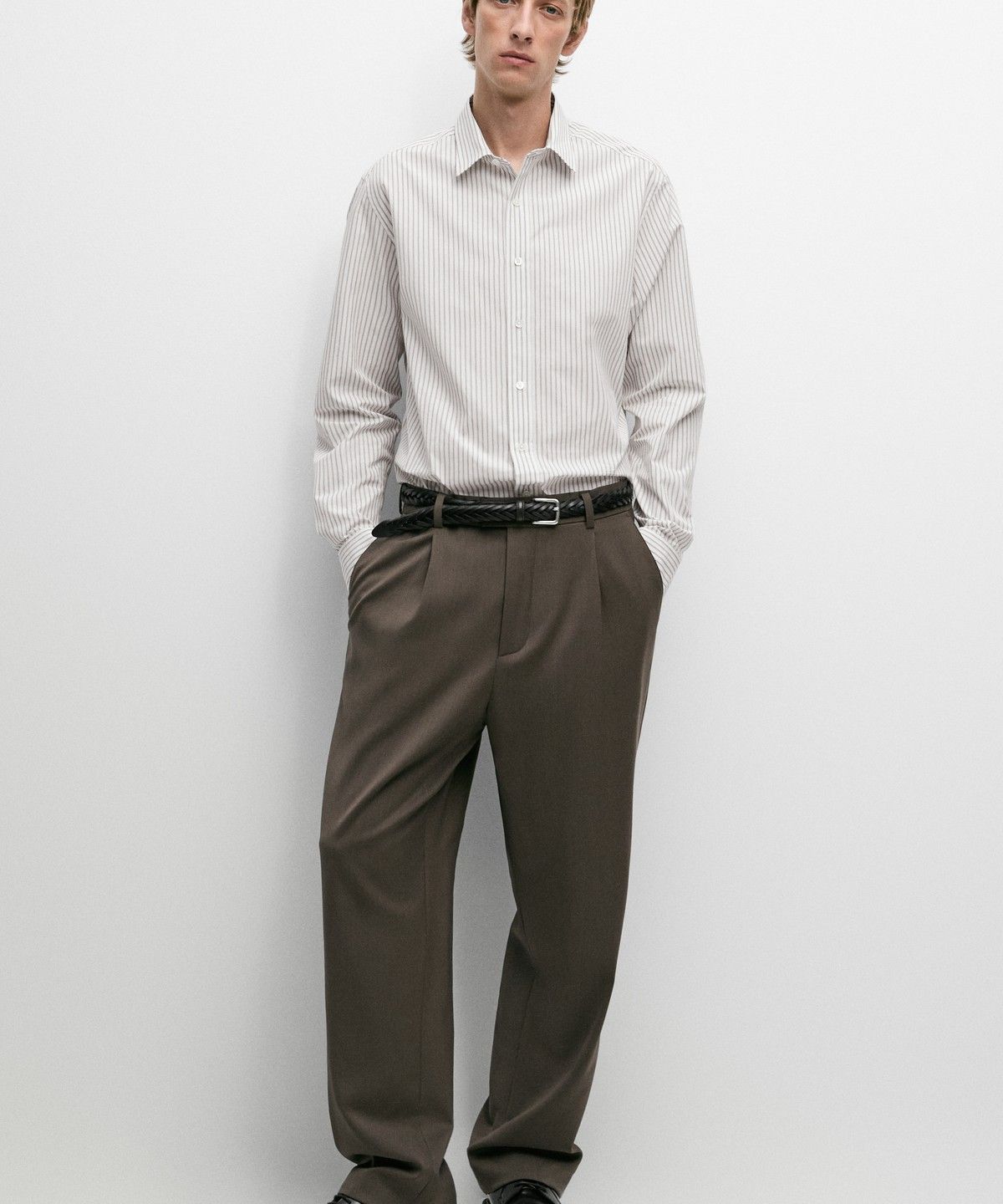마시모두띠(MASSIMO DUTTI) 100% 코튼 레귤러 핏 셔츠