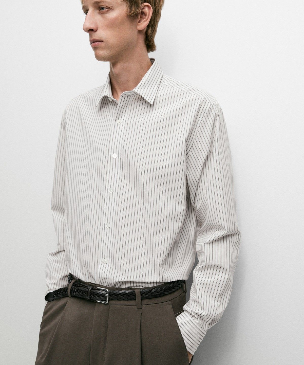 마시모두띠(MASSIMO DUTTI) 100% 코튼 레귤러 핏 셔츠