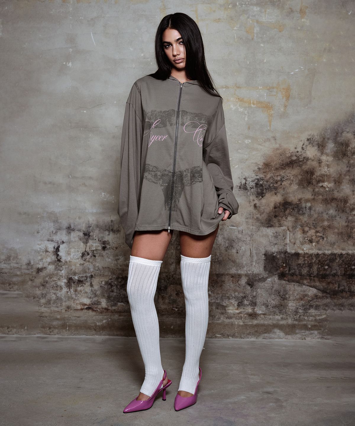 이와이이알(EYEER) Vintage Lingerie Hooded Zip-up - Dusty Cocoa