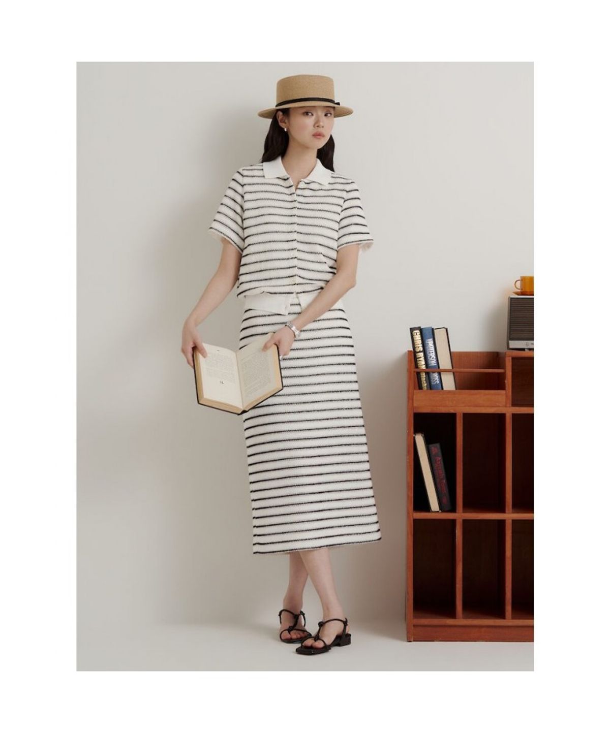 빈폴 레이디스(BEANPOLE LADIES) 스트라이프 저지 스커트  아이보리 (BF6727C210)