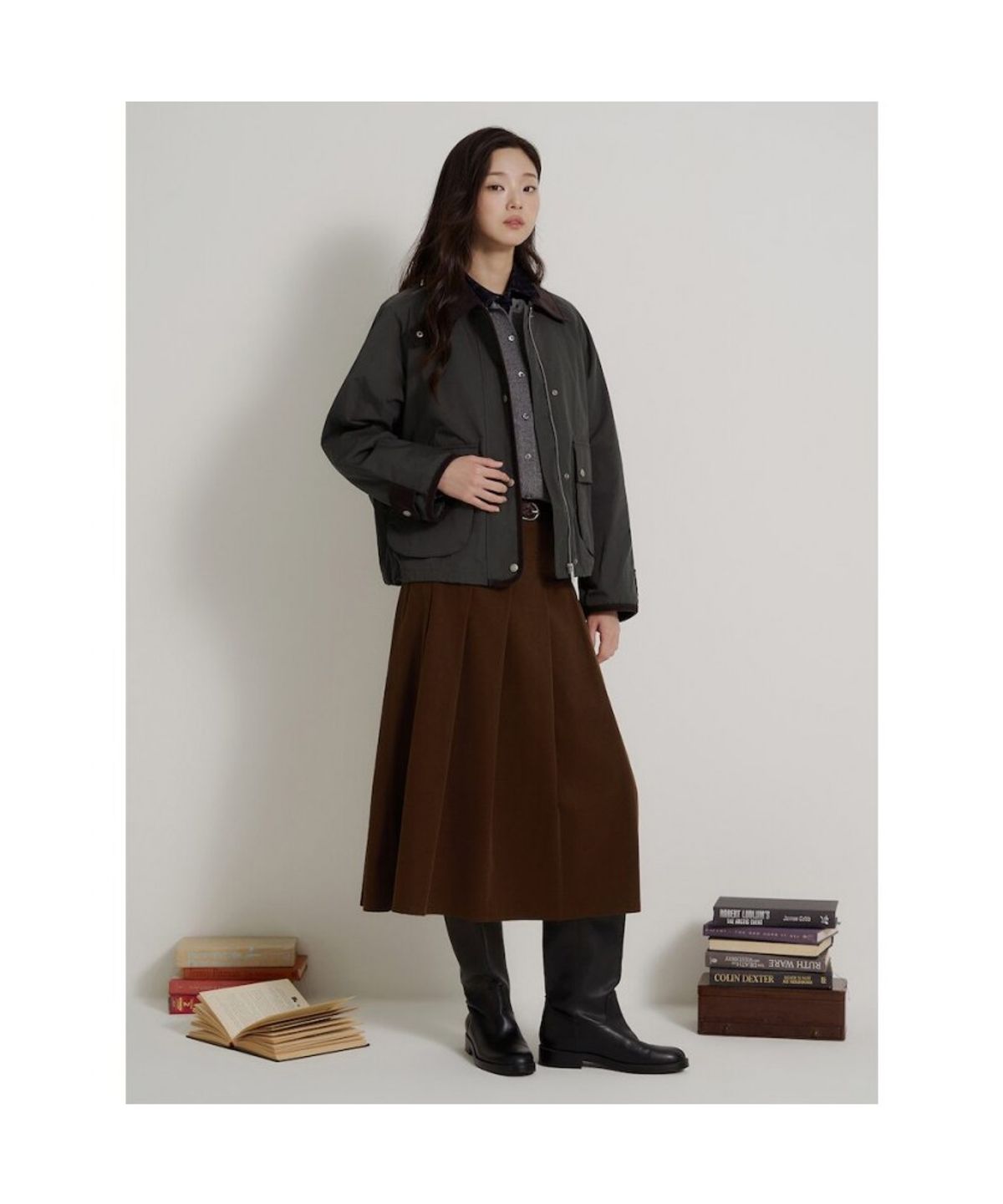 빈폴 레이디스(BEANPOLE LADIES) 코듀로이 세골 플리츠 변형 스커트  옐로이시 브라운 (BF6927C21B)