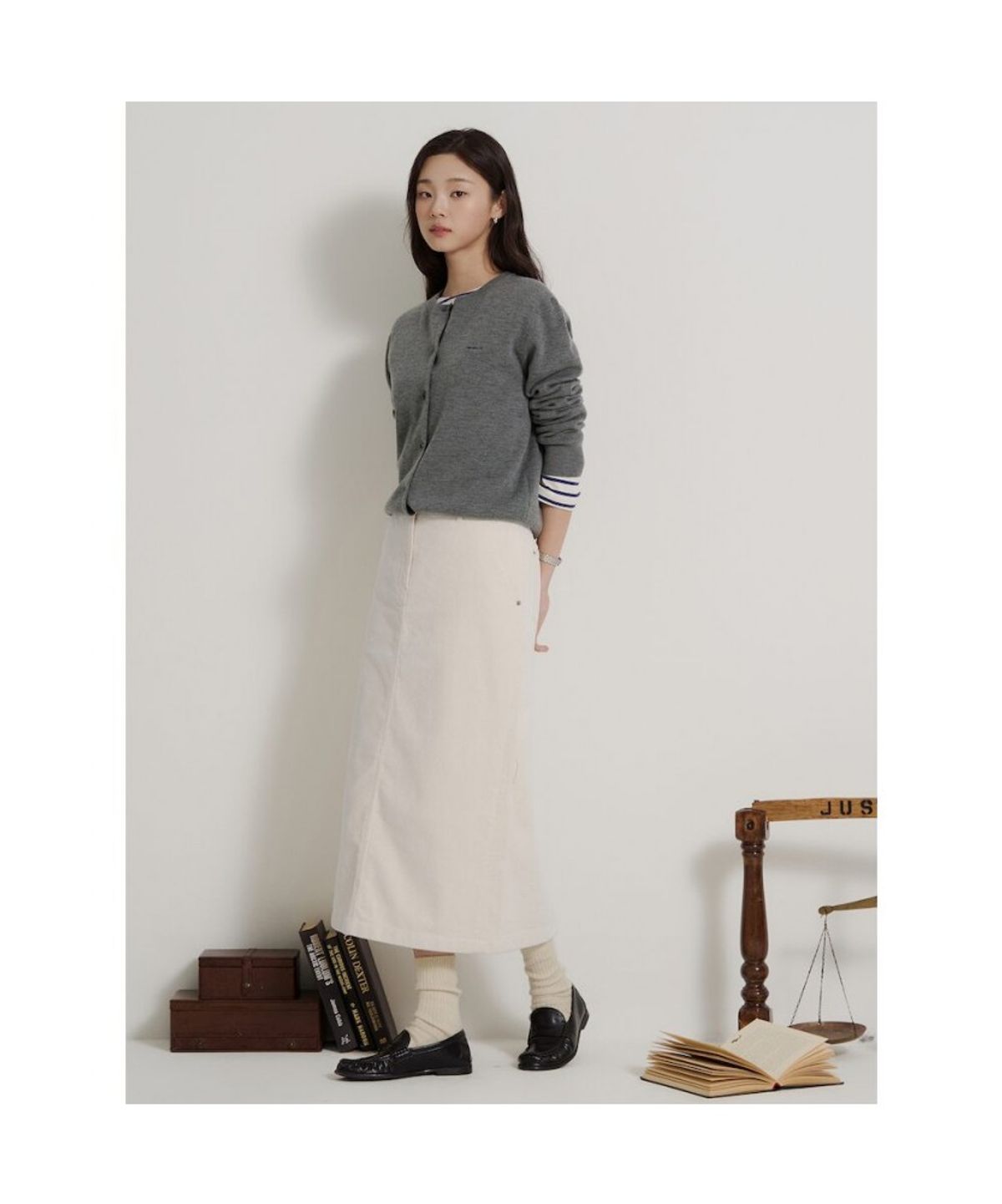 빈폴 레이디스(BEANPOLE LADIES) 코듀로이 H라인 스커트  아이보리 (BF6927C220)