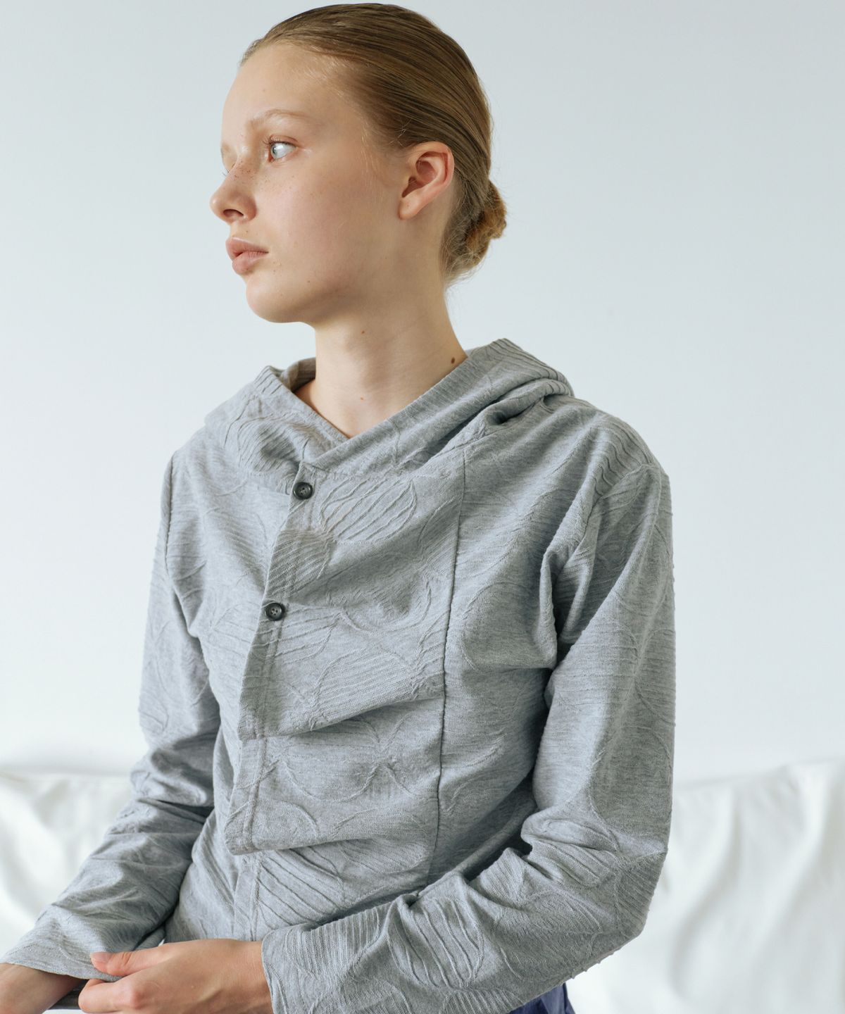 우네씬(UUNE SCENE) Dot Jacquard Hooded Cardigan_Melange Grey