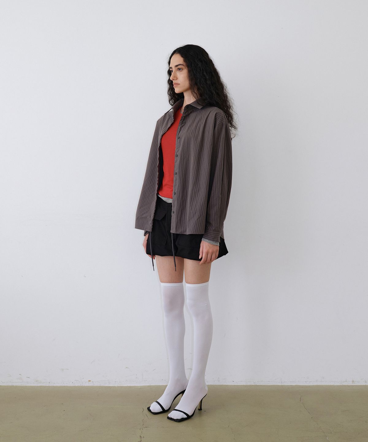 우네씬(UUNE SCENE) Stripe String Shirt_Charcoal