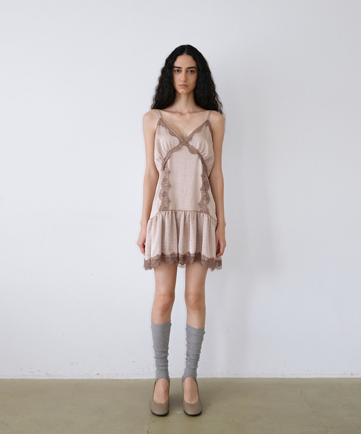 우네씬(UUNE SCENE) Lace Bustier Dress_Pink