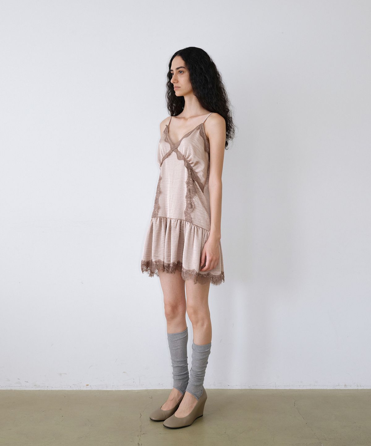 우네씬(UUNE SCENE) Lace Bustier Dress_Pink