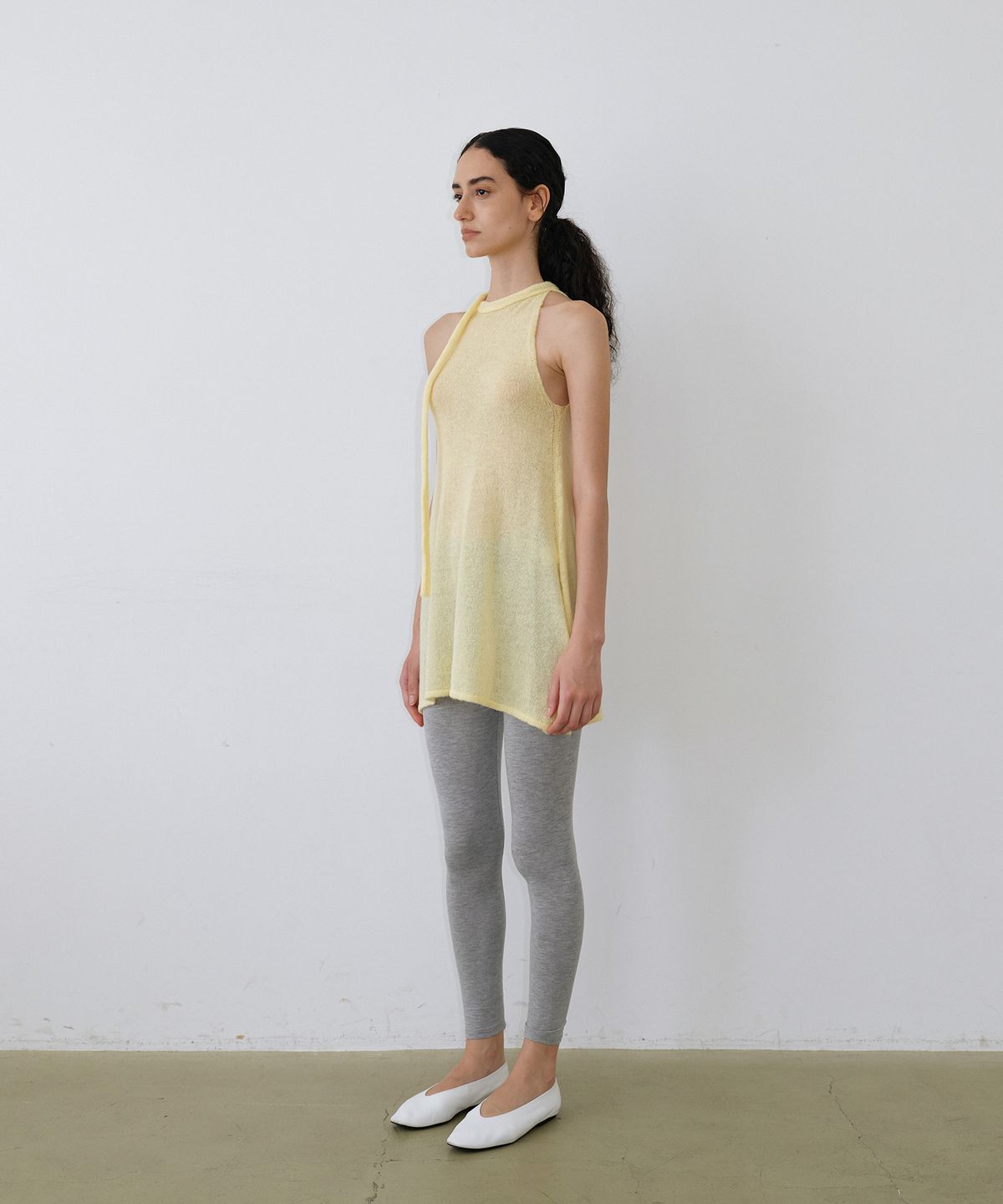 우네씬(UUNE SCENE) Scarf Tie Halter Knit_Yellow