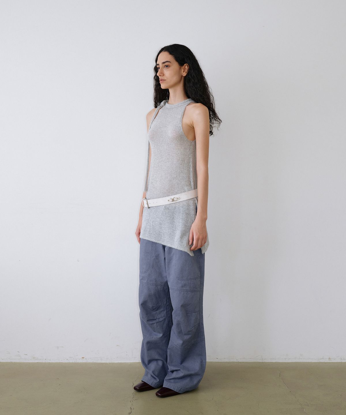 우네씬(UUNE SCENE) Scarf Tie Halter Knit_Gray