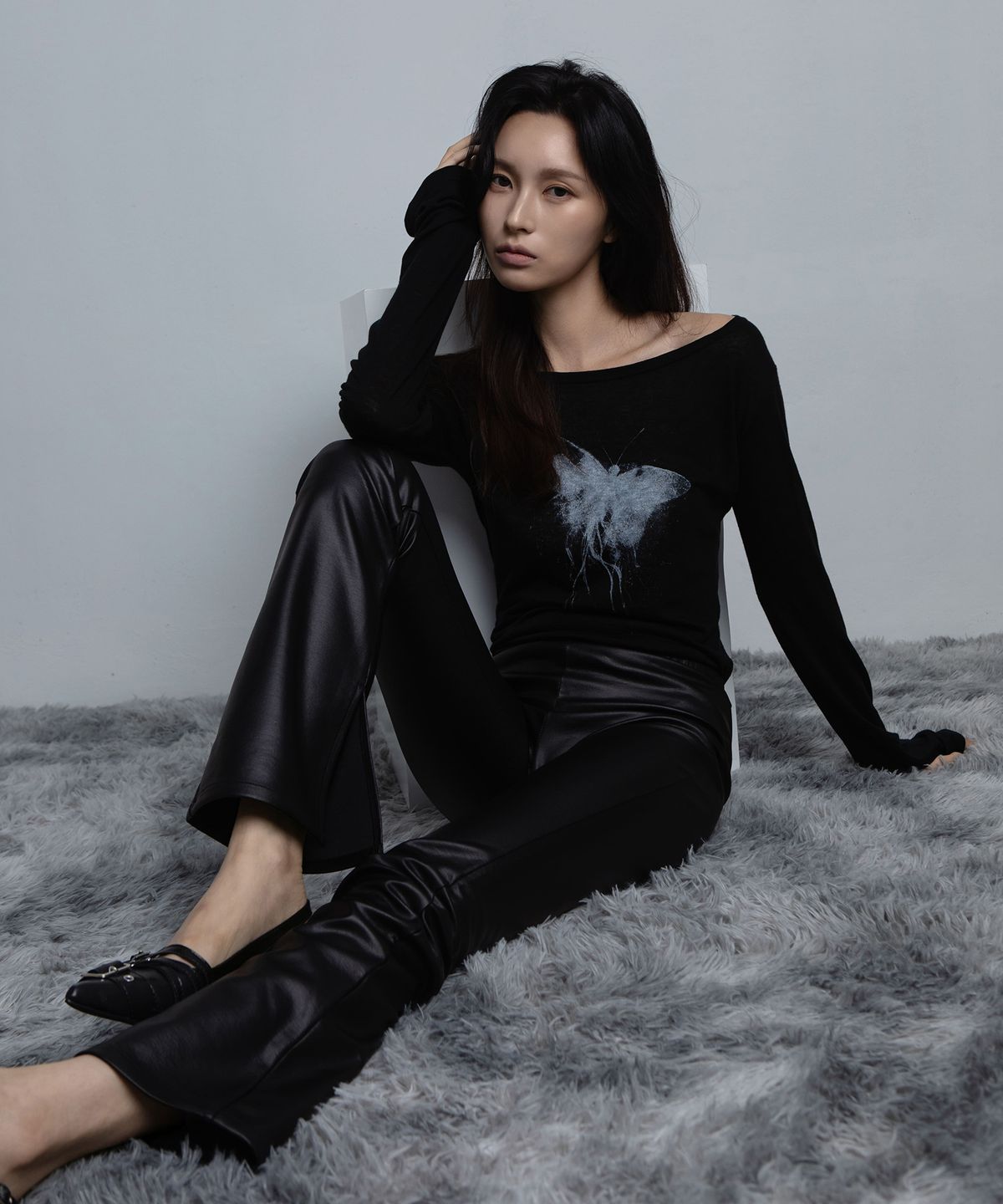 요키토키(YOKI TOKI) COATED FlARE SLIT LEGGINGS [Black]