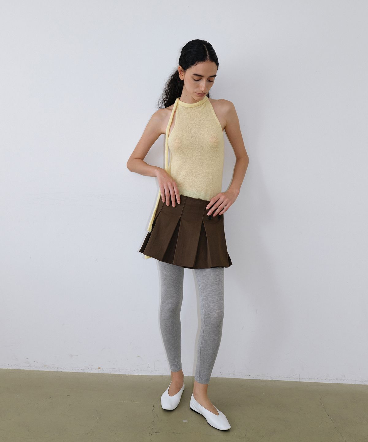 우네씬(UUNE SCENE) Pleated Wrap Skirt_Brown
