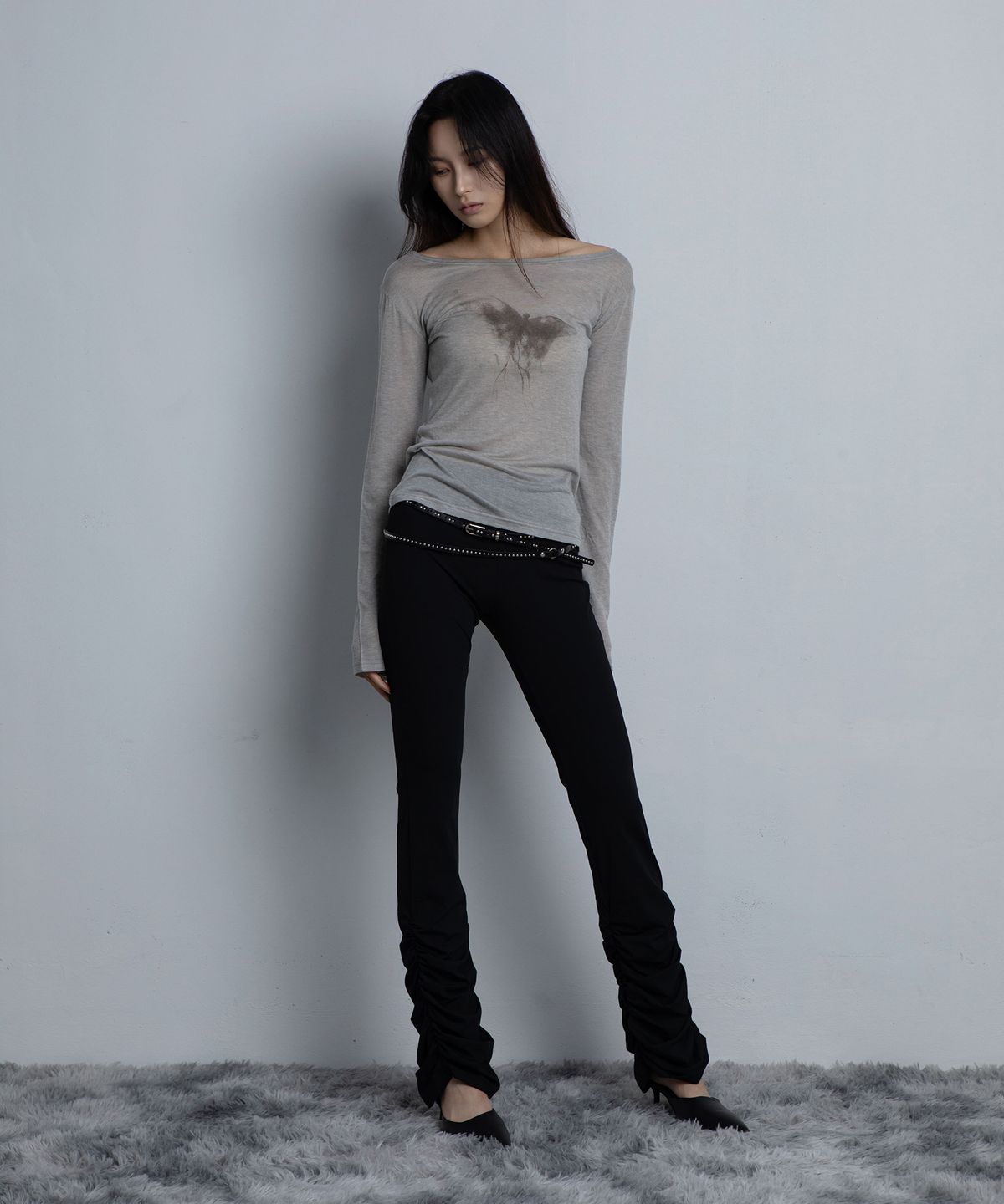 요키토키(YOKI TOKI) BUTTERFLY FINGER HOLE T-SHIRTS [Grey]