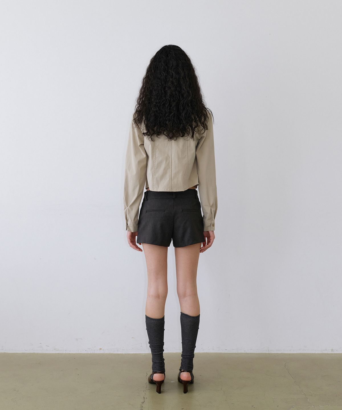우네씬(UUNE SCENE) High Neck Button Jacket_Beige