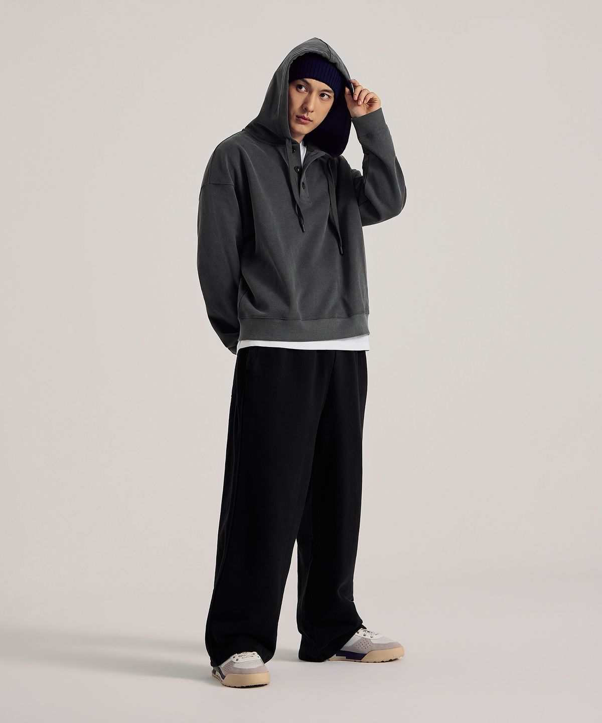 라코스테(LACOSTE) 남성 워싱 버튼 후드 풀오버 SH297E-56N UWC