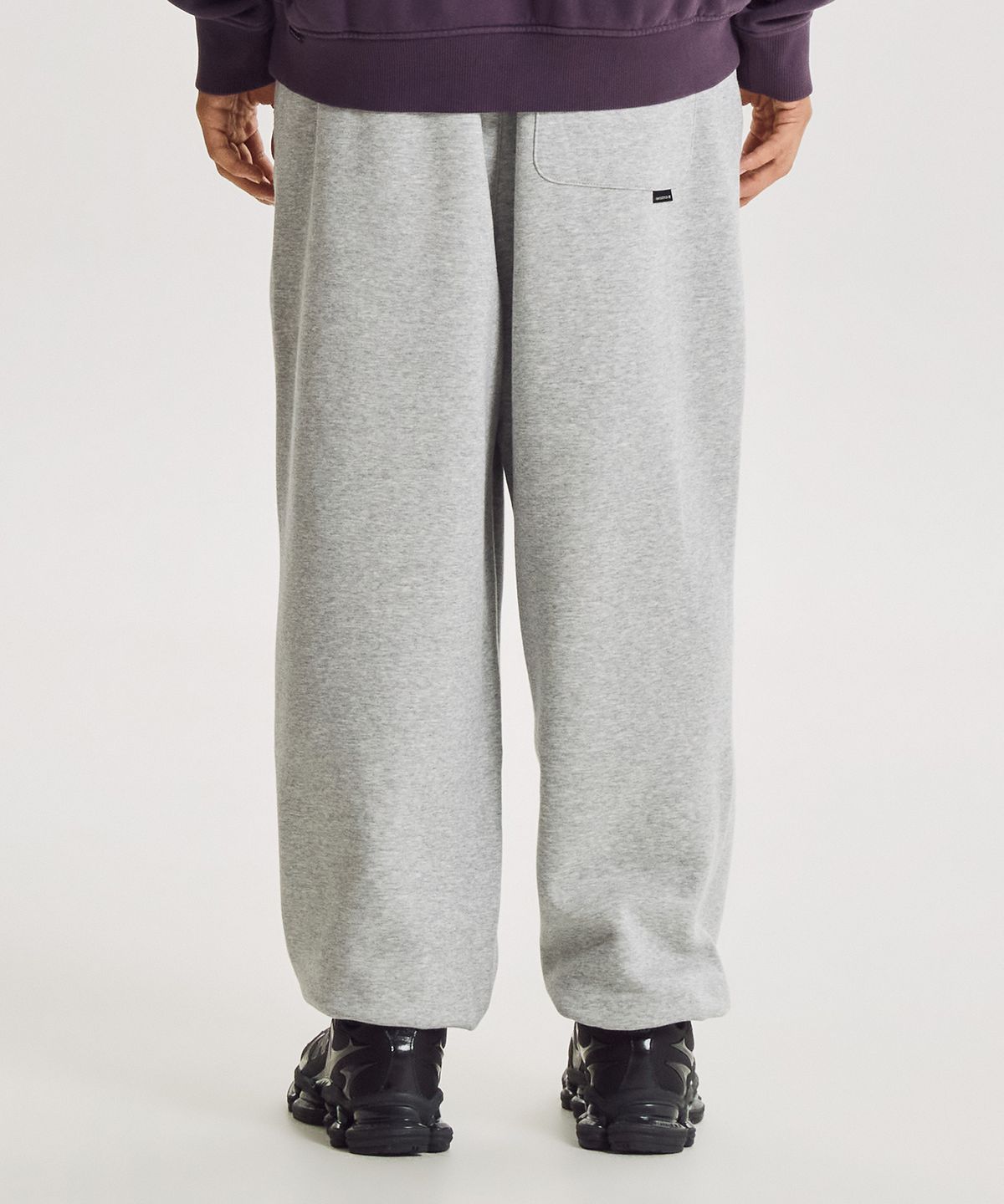 뉴발란스(NEW BALANCE) NBMLG41003 / UNI 에센셜 클래식 기모 조거 팬츠 (M/GRAY)