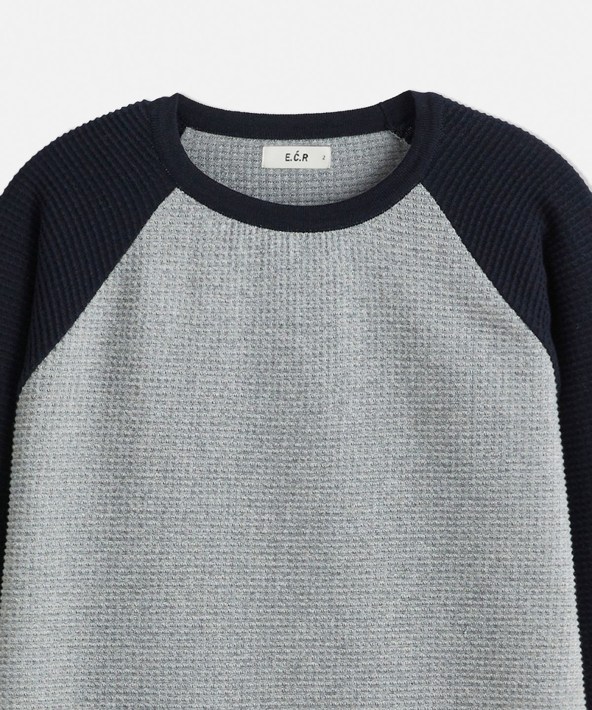 이코르(ECORR) 데일리 와플 배색 래글런 니트_네이비