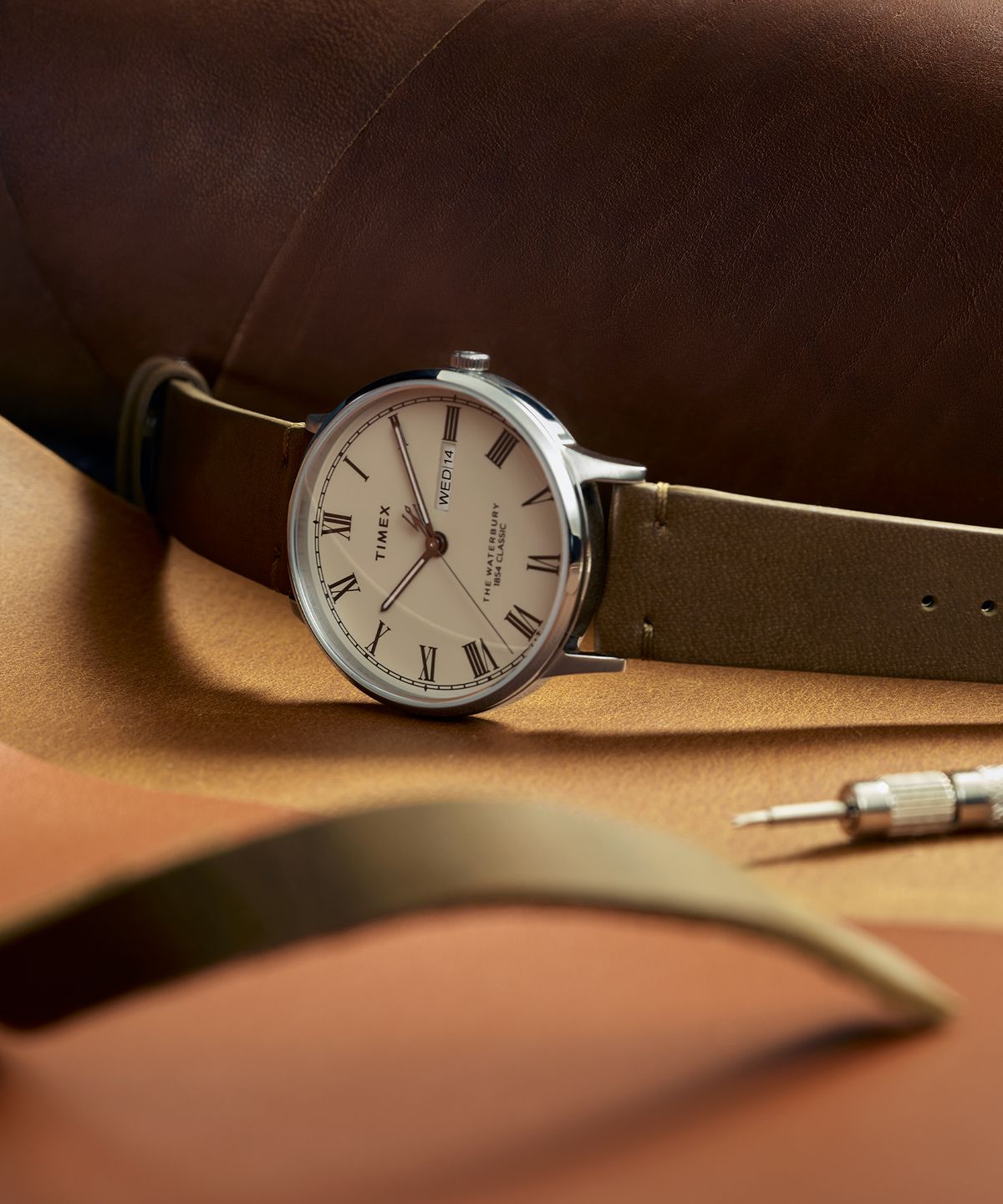 타이맥스(TIMEX) 워터베리 클래식 데이데이트 손목시계 40mm