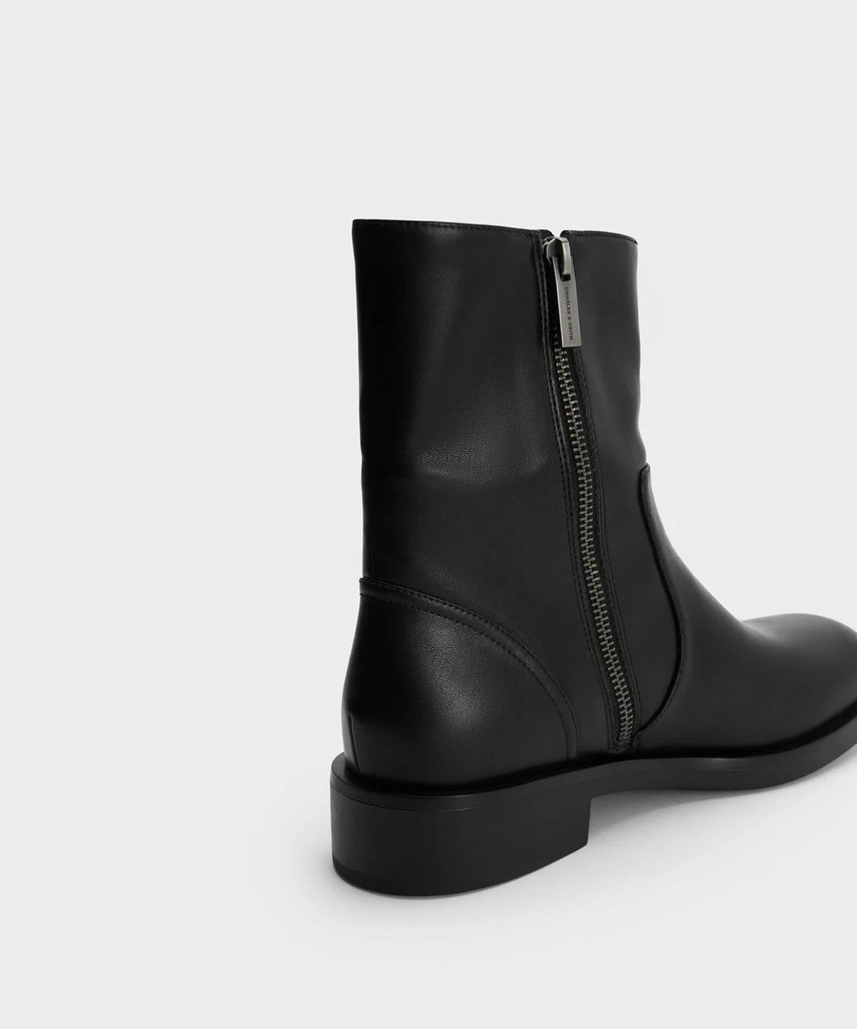 찰스앤키스(CHARLES & KEITH) 사이드 지퍼 앵클 부츠 2colors CK1-90380183