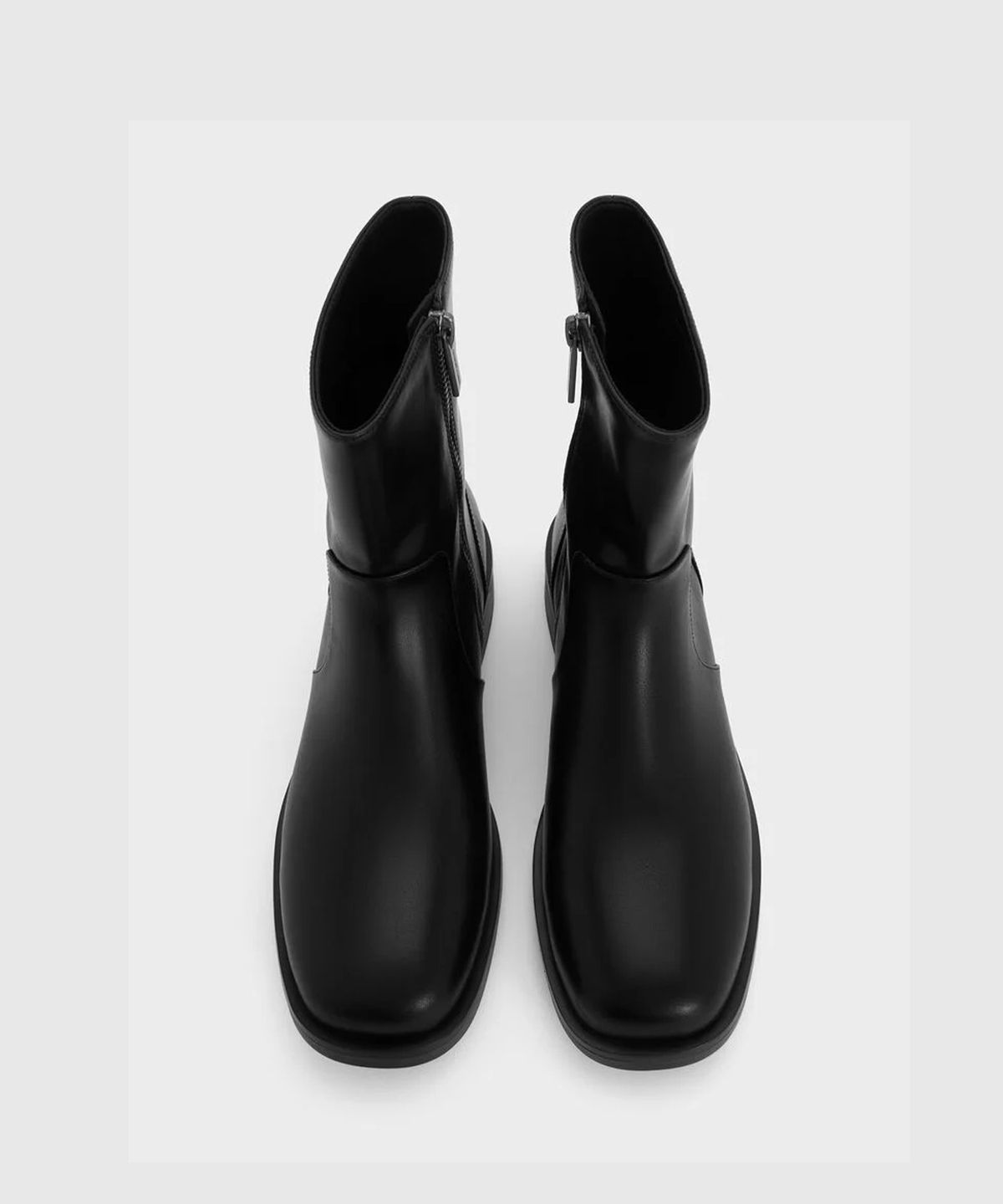 찰스앤키스(CHARLES & KEITH) 사이드 지퍼 앵클 부츠 2colors CK1-90380183
