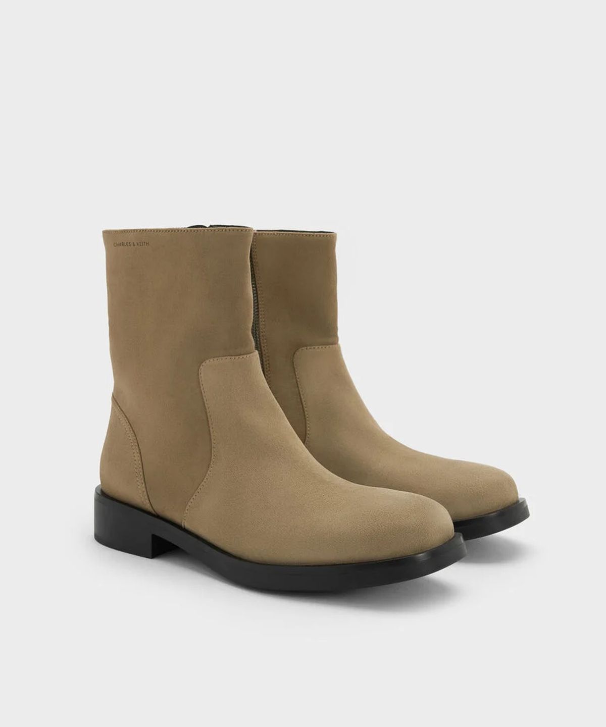 찰스앤키스(CHARLES & KEITH) 사이드 지퍼 앵클 부츠 2colors CK1-90380183