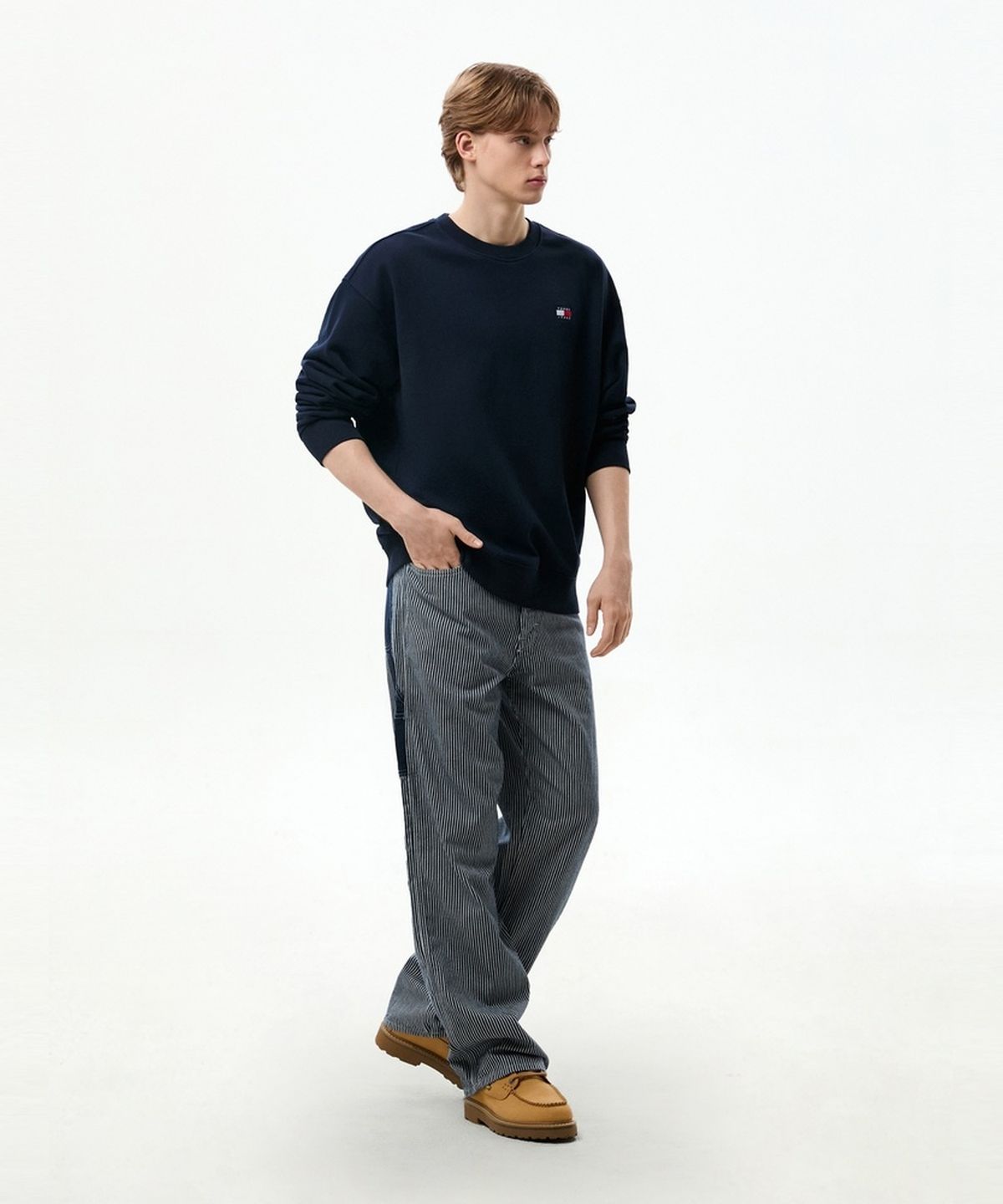 타미진스(TOMMY JEANS) 제이미 루즈 핏 스트라이프 데님 팬츠 (T32G6NEW20TMT11BK)