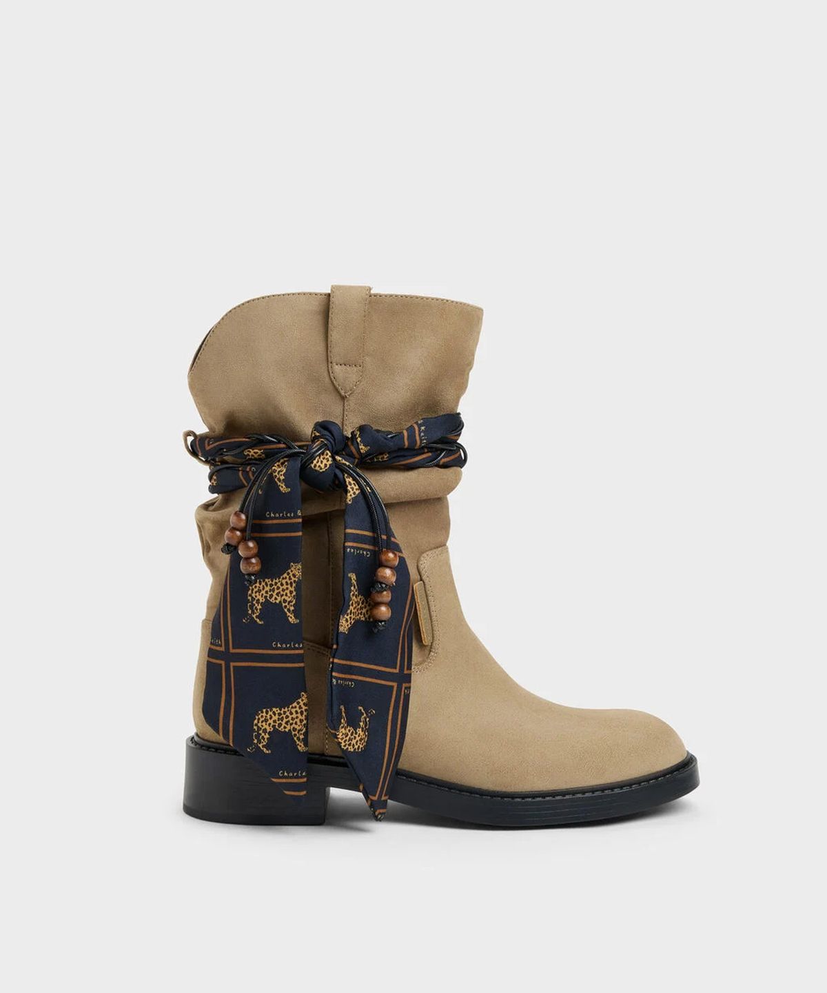 찰스앤키스(CHARLES & KEITH) 인조 스웨이드 프린티드 스카프 카프 부츠 2colors CK1-90380195-1