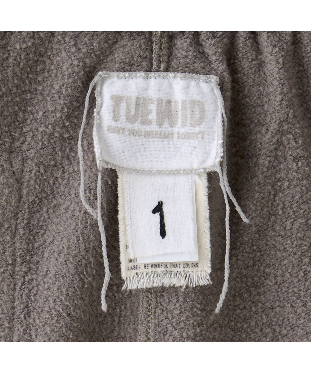 투위드(TUEWID) Tuewid relaxed light-fleece sweatshorts in gray offline therapy