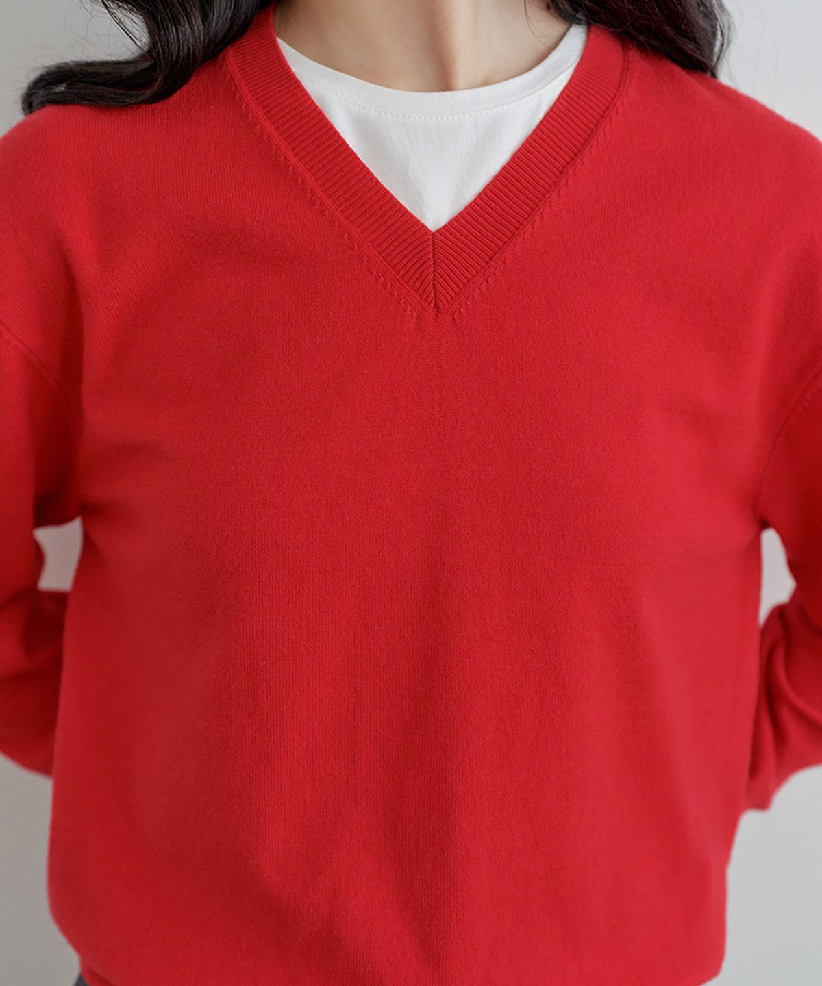 비올셋(BE ALL SET) Essentials V-neck Knit_Red