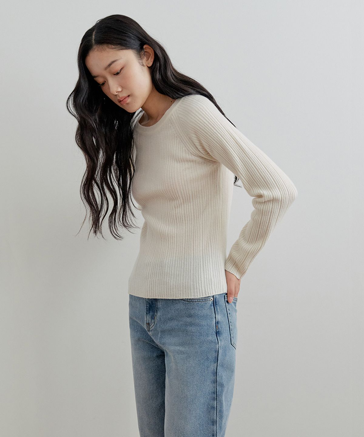 비올셋(BE ALL SET) Round-Neck Ribbed Wool Knit_Ivory