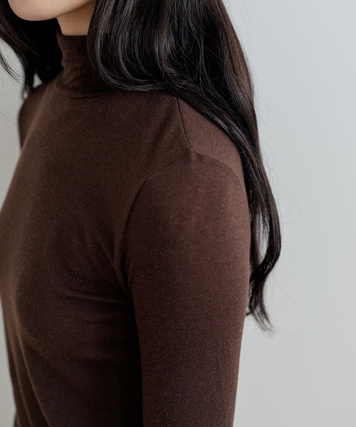 비올셋(BE ALL SET) Soft Wool Turtleneck Top_Brown