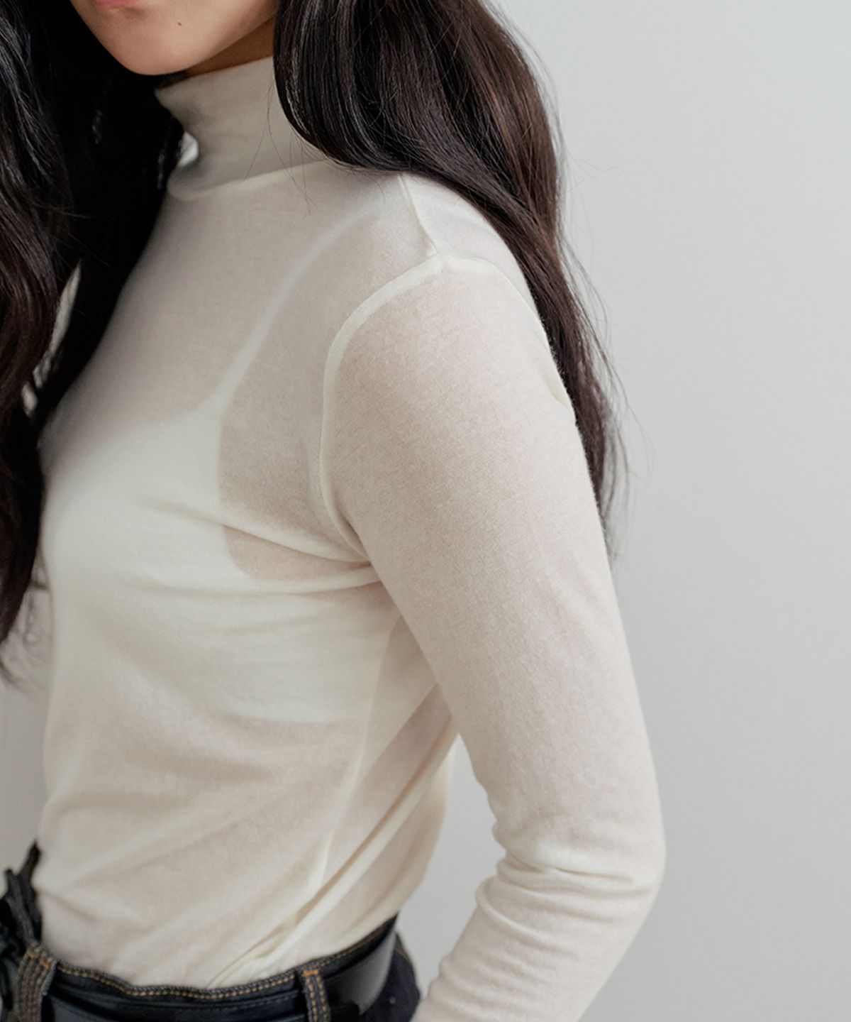 비올셋(BE ALL SET) Soft Wool Turtleneck Top_Ivory