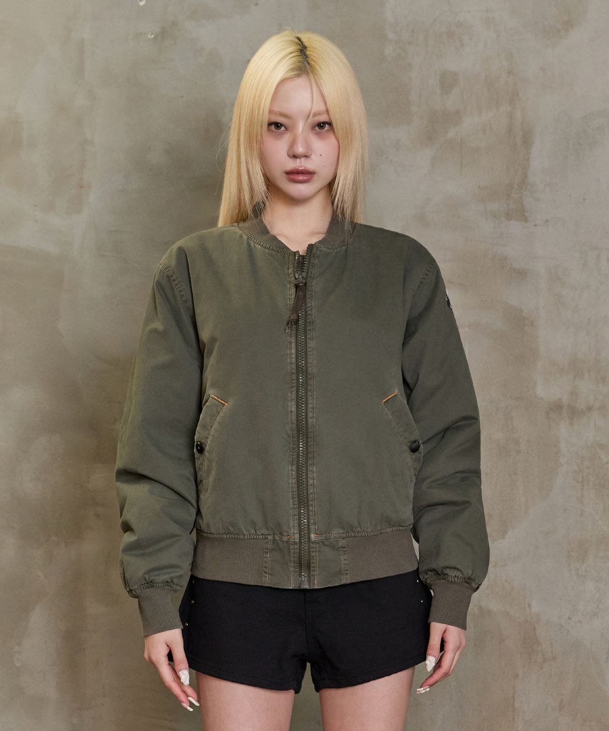 코더블테이지(CODOUBLETAG2) 빈티지 페이드 워시드 MA-1 재킷 - KHAKI