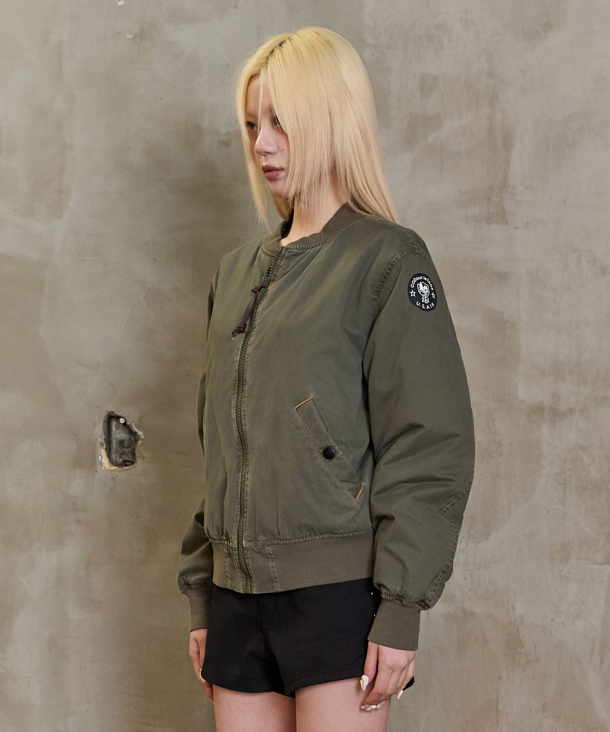 코더블테이지(CODOUBLETAG2) 빈티지 페이드 워시드 MA-1 재킷 - KHAKI