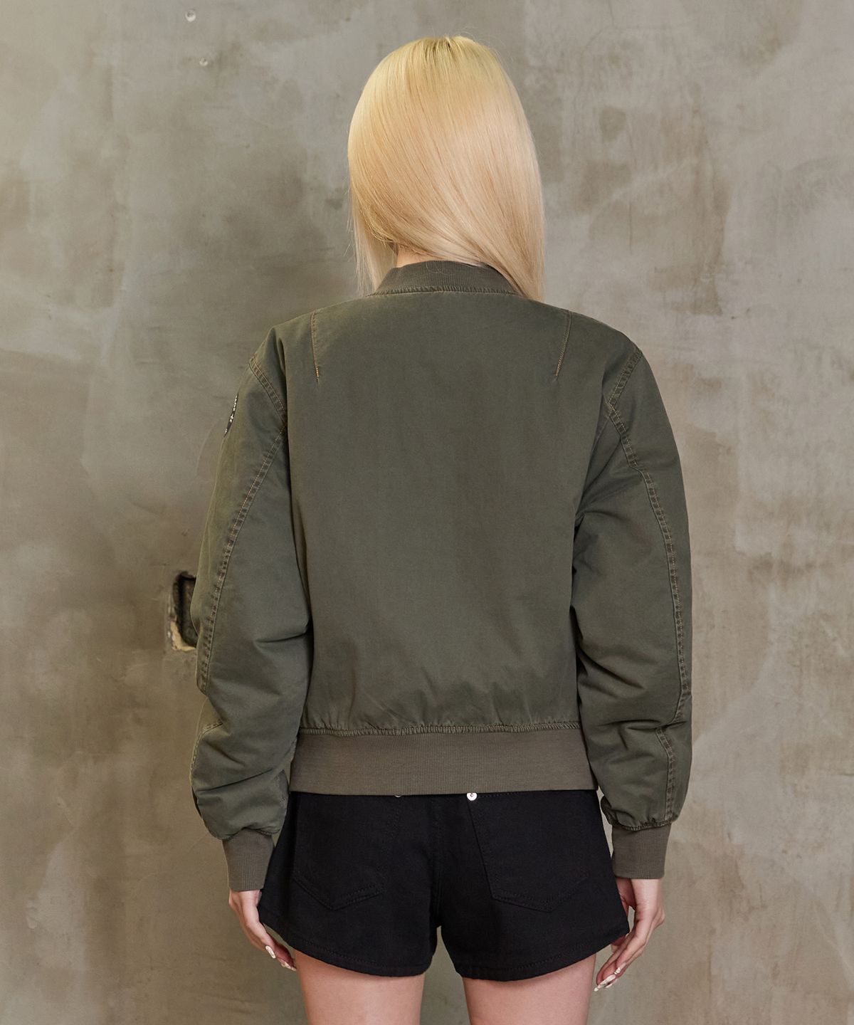코더블테이지(CODOUBLETAG2) 빈티지 페이드 워시드 MA-1 재킷 - KHAKI