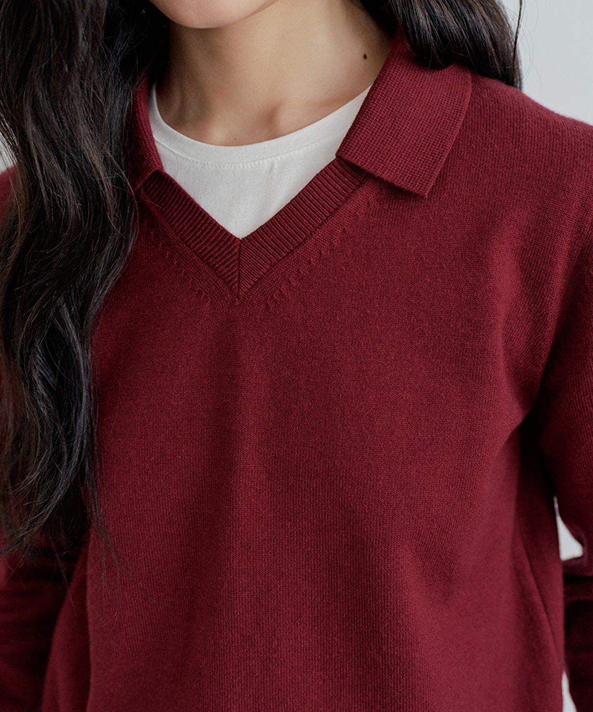 비올셋(BE ALL SET) Open Collar V-Neck Knit_Burgundy
