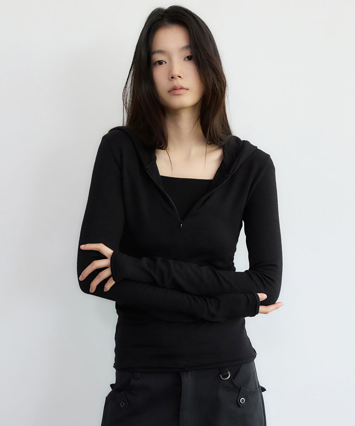 렌세(RENSE) Slim Hood Half-Zip Black