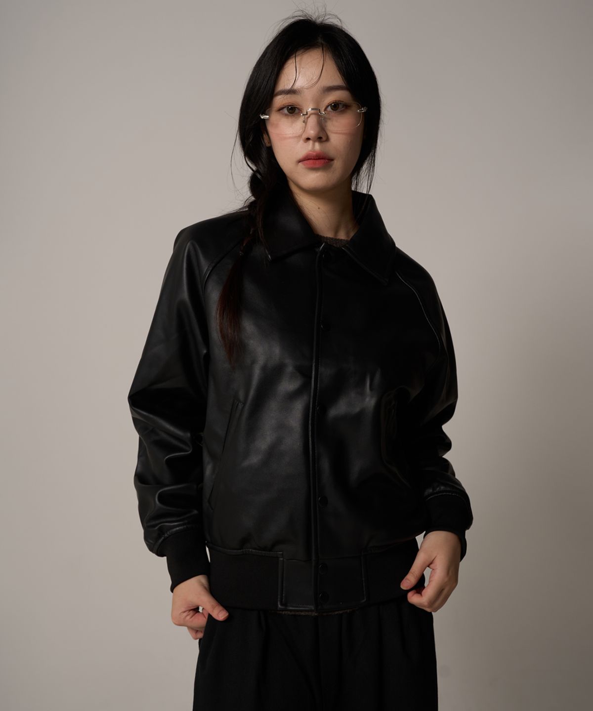 페이더먼트(FADERMENT) 레더 블루종 크롭 자켓(블랙)