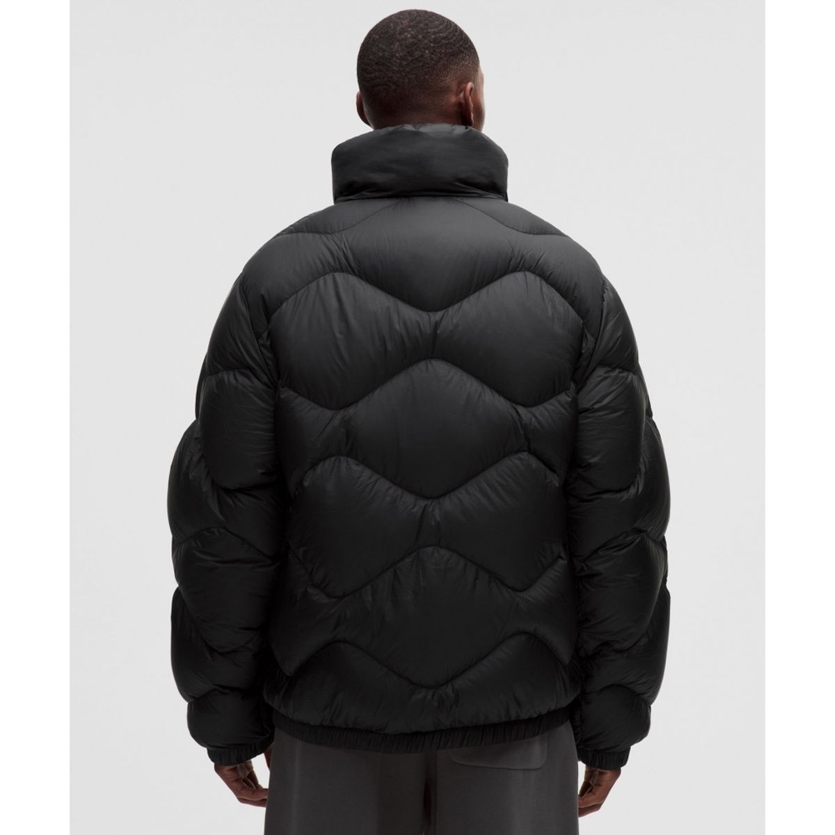 룰루레몬(LULULEMON) 멘즈 페더웨이트 스탠드넥 퀼티드 푸퍼  BLK