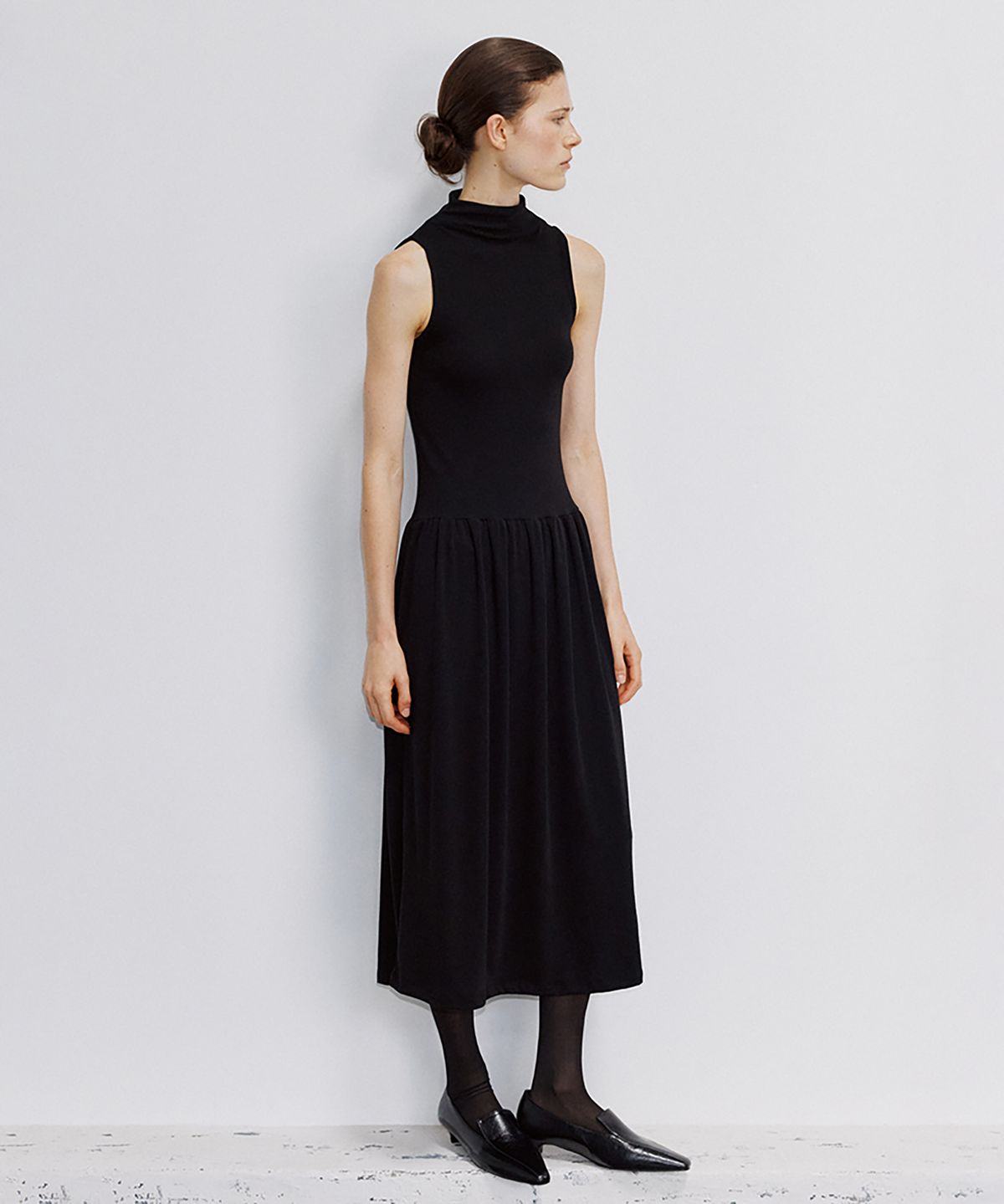 노우드(NOEUD) DR011 Drop-Waist Shirring Dress (Black)