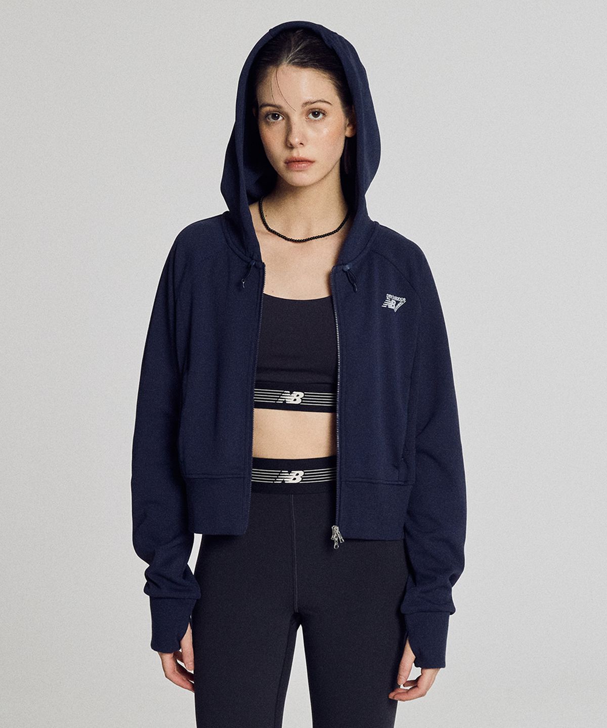 뉴발란스(NEW BALANCE) NBMDG15212 / WOMEN PF 올데이 크롭 후드집업 (NAVY)