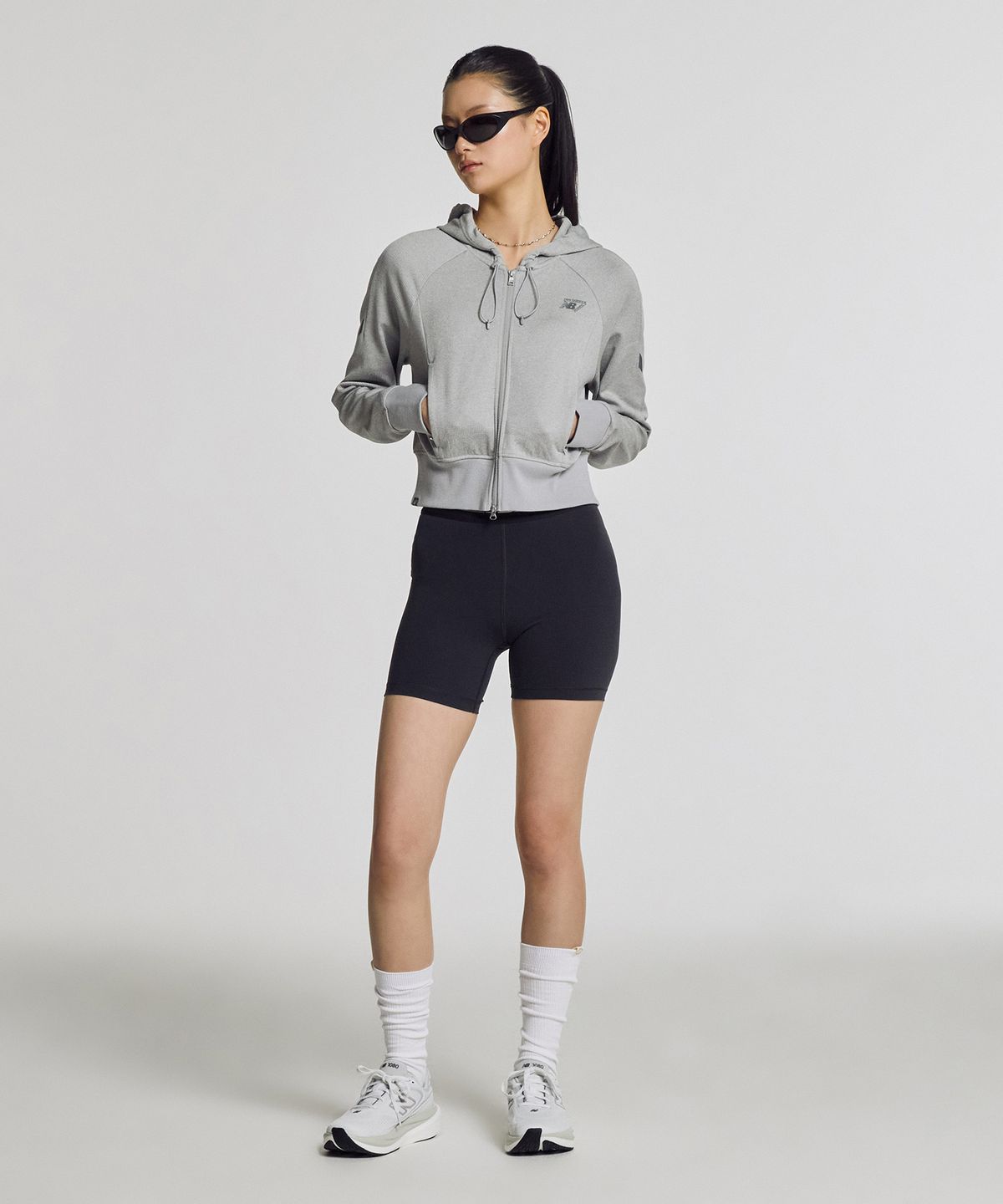 뉴발란스(NEW BALANCE) NBMDG15212 / WOMEN PF 올데이 크롭 후드집업 (M/GRAY)