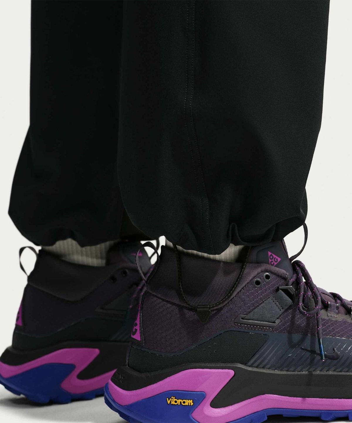 나이키(NIKE) ACG 클라우드 트레커 하이킹 팬츠 M - 블랙:서밋 화이트 / IM4236-010
