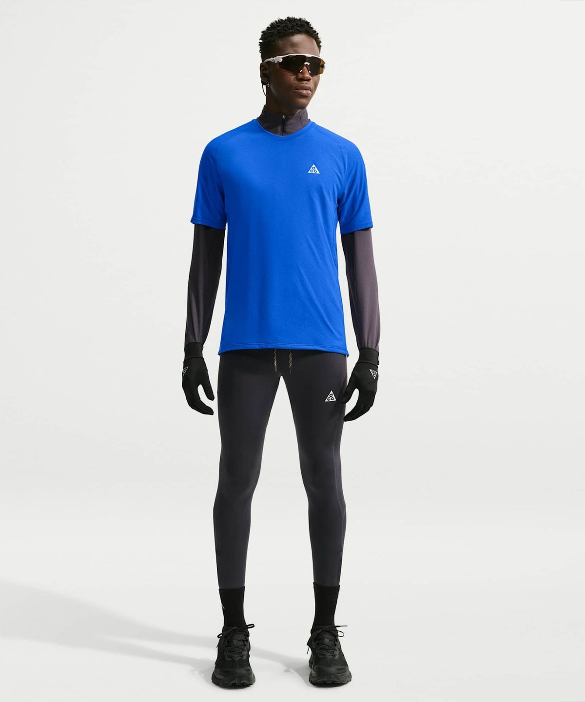 나이키(NIKE) ACG 솔라 체이스 드라이 핏 ADV 트레일 러닝 탑 M - 하이퍼 로얄:서밋 화이트 / IO9677-405