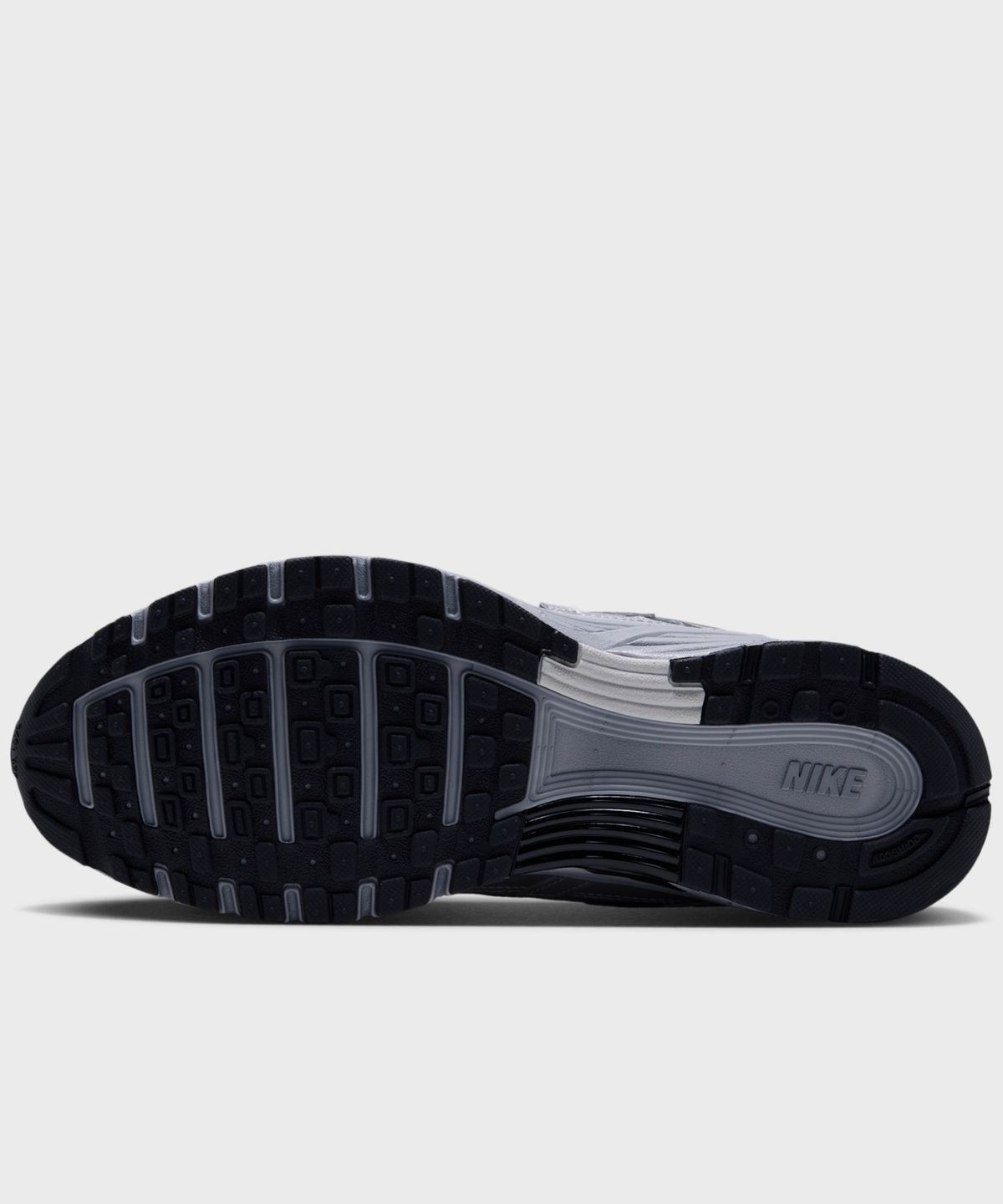 나이키(NIKE) P-6000 W - 울프 그레이:메탈릭 실버:오프 누아르:오프 화이트 / BV1021-022