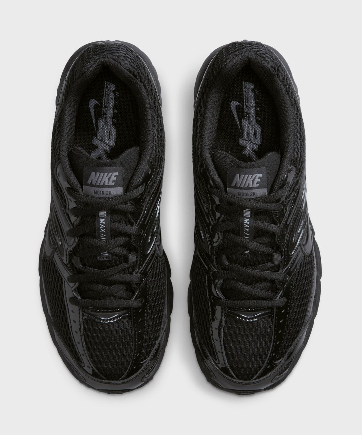 나이키(NIKE) 에어 맥스 모토 2K W - 블랙:아이언 그레이:메탈릭 실버:블랙 / HQ2056-012