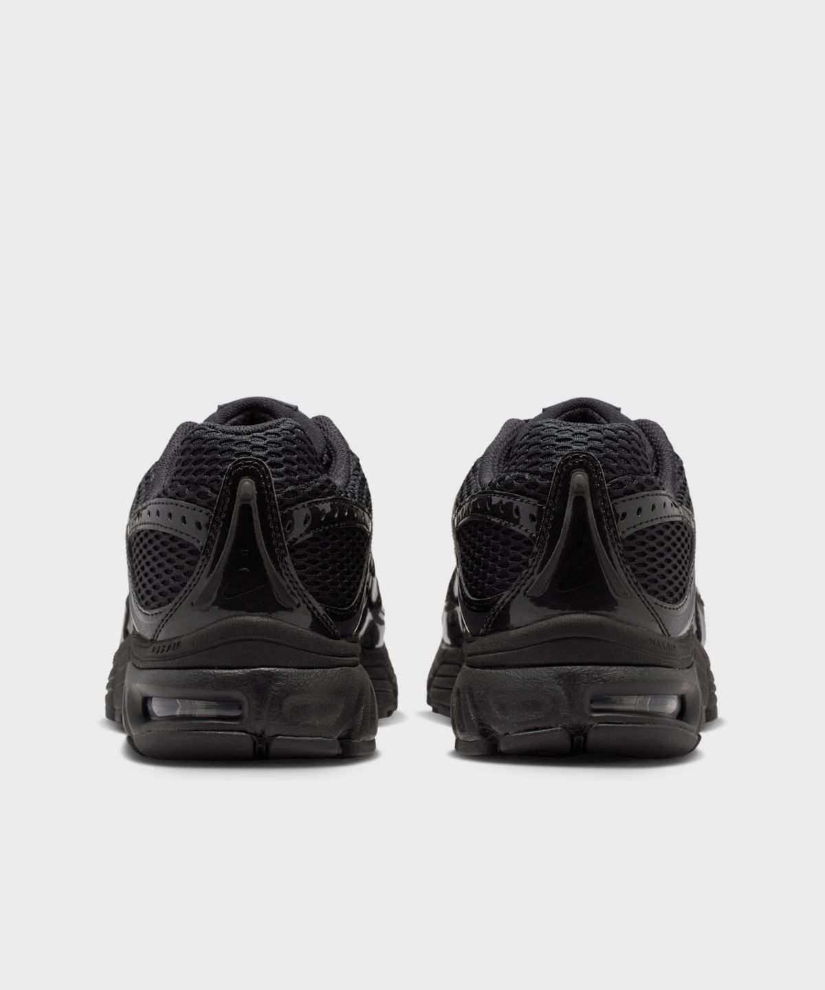 나이키(NIKE) 에어 맥스 모토 2K W - 블랙:아이언 그레이:메탈릭 실버:블랙 / HQ2056-012