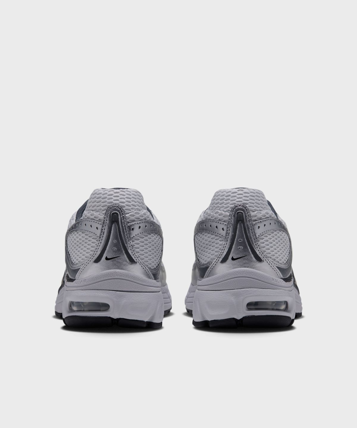 나이키(NIKE) 에어 맥스 모토 2K M - 미디엄 애쉬:아이언 그레이:포톤 더스트:메탈릭 실버 / IO9279-201