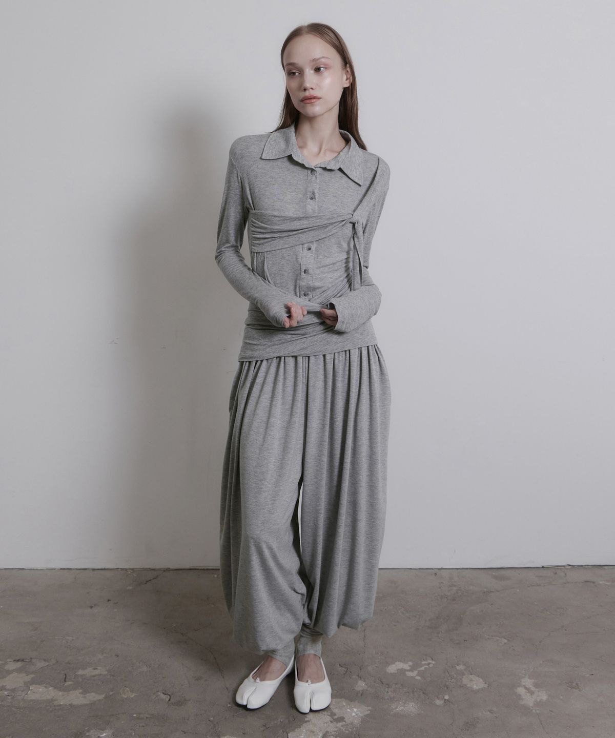진주유즈(JINJUSE) KNOT VEIL TOP [MELANGE GRAY]