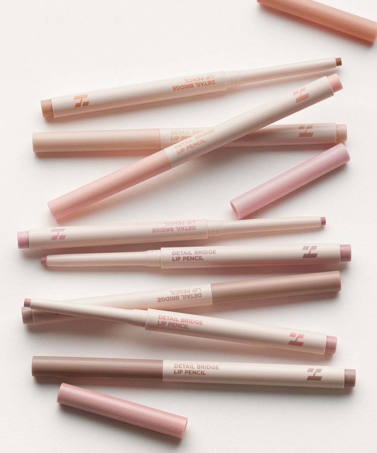 홀리카홀리카(HOLIKAHOLIKA) 디테일 브릿지 립펜슬