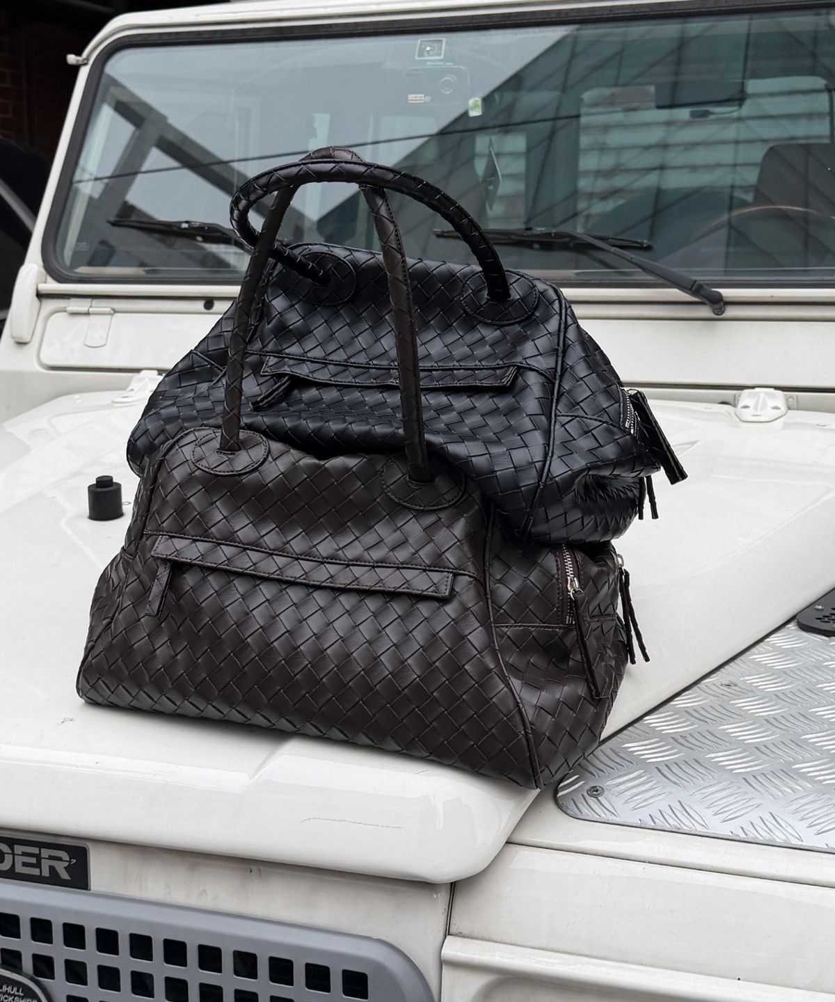 크리스틴프로젝트(CHRISTINE PROJECT) TWO ZIPPER BAG WEAVING ORIGINAL(BLACK PEPPER)
