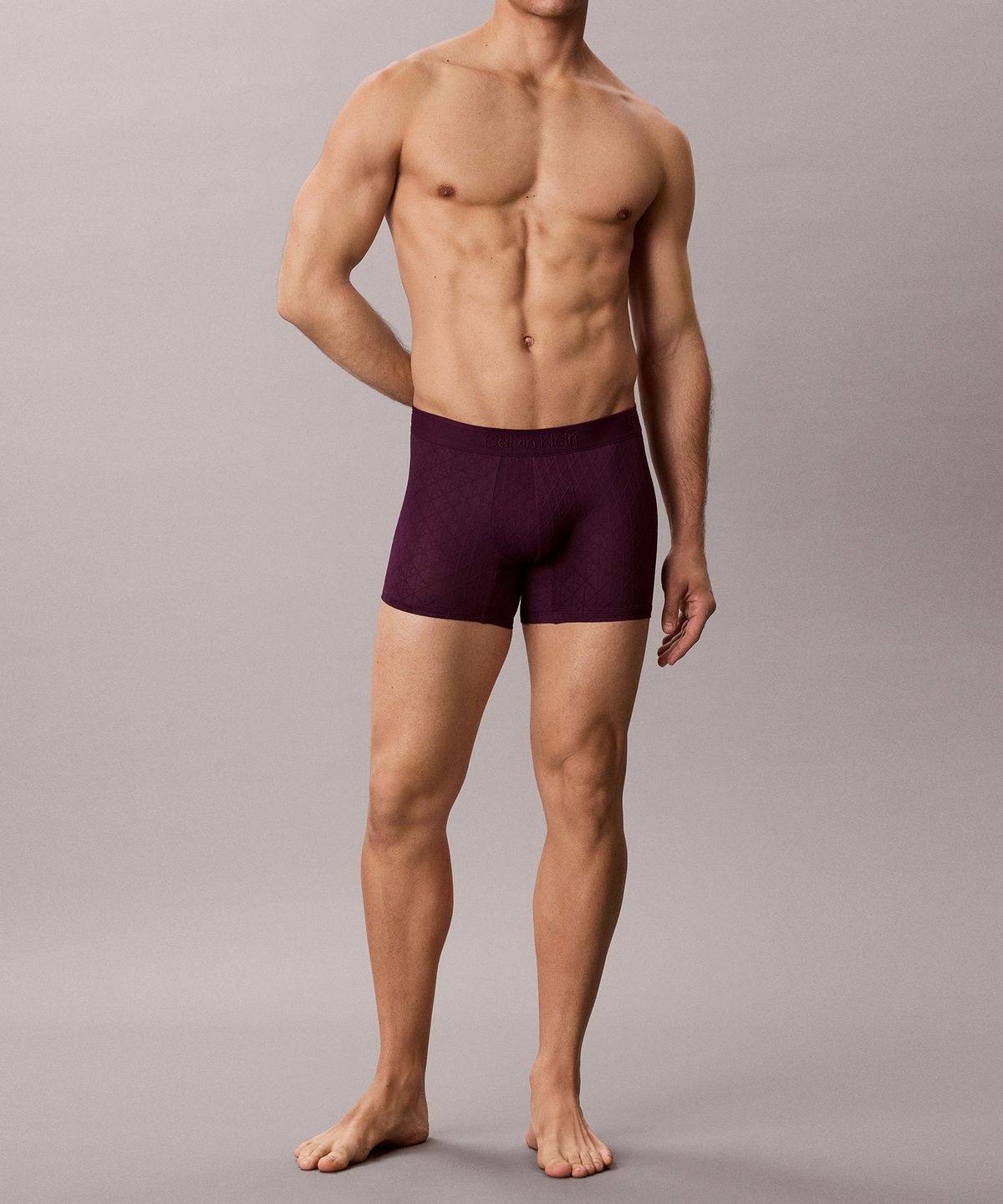 캘빈클라인 언더웨어(CALVIN KLEIN UNDERWEAR) 남성 CK 블랙 엠보스드 엠블럼 트렁크_NB46614HF